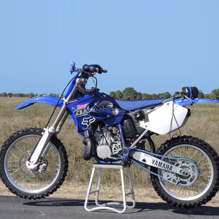 Yamaha dirt bike sound effects