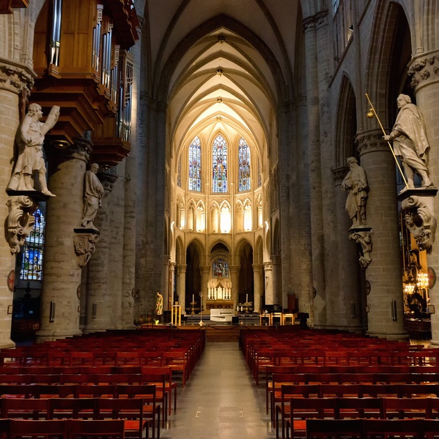 Large interior ambience sound effects recordings