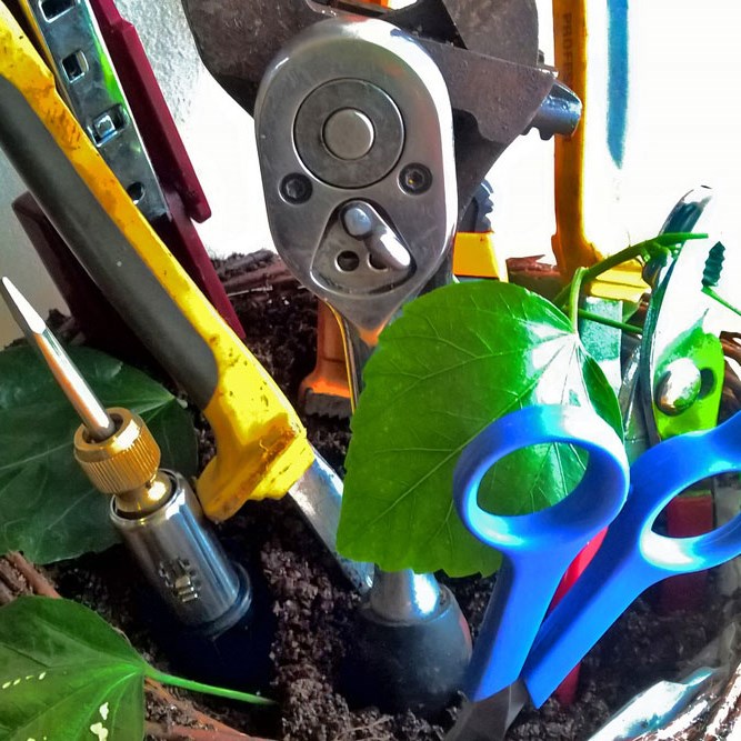 Household metal sound effects