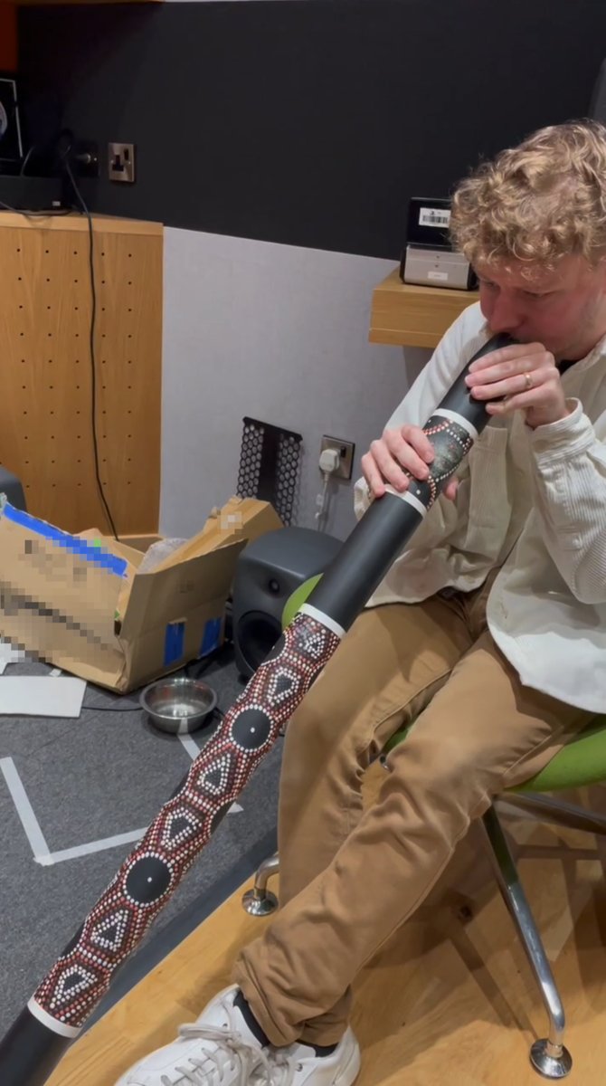 Recording didgeridoo in the studio - the source behind the Yellow King’s vocalisations